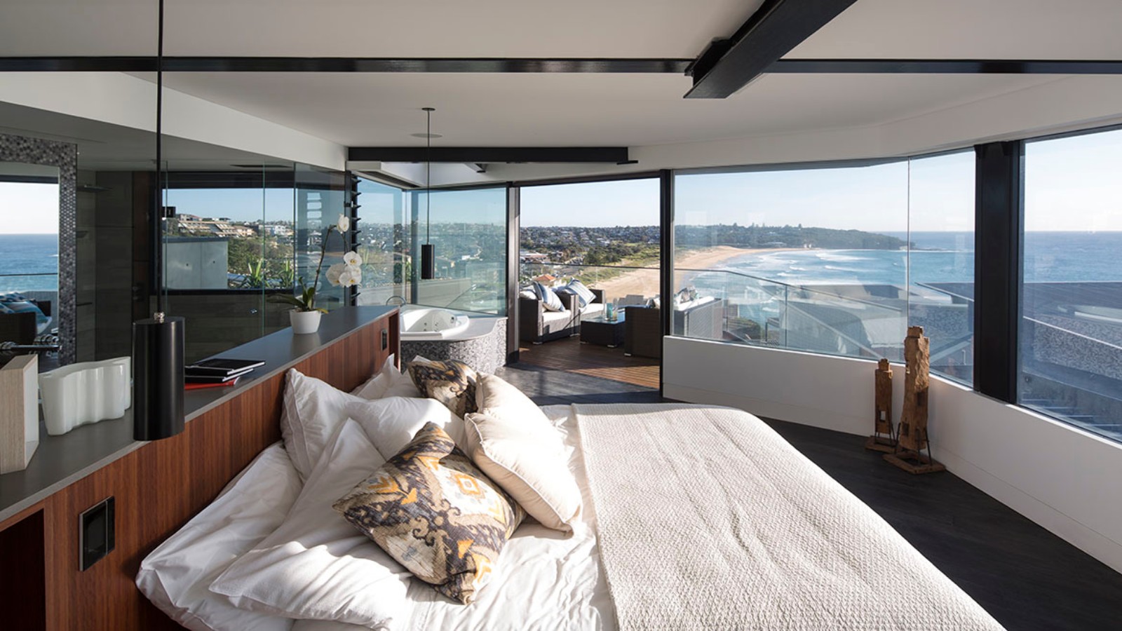 Freshwater Home Bedroom View (© Adam Powell) Freshwater Home Bedroom View (© Adam Powell)