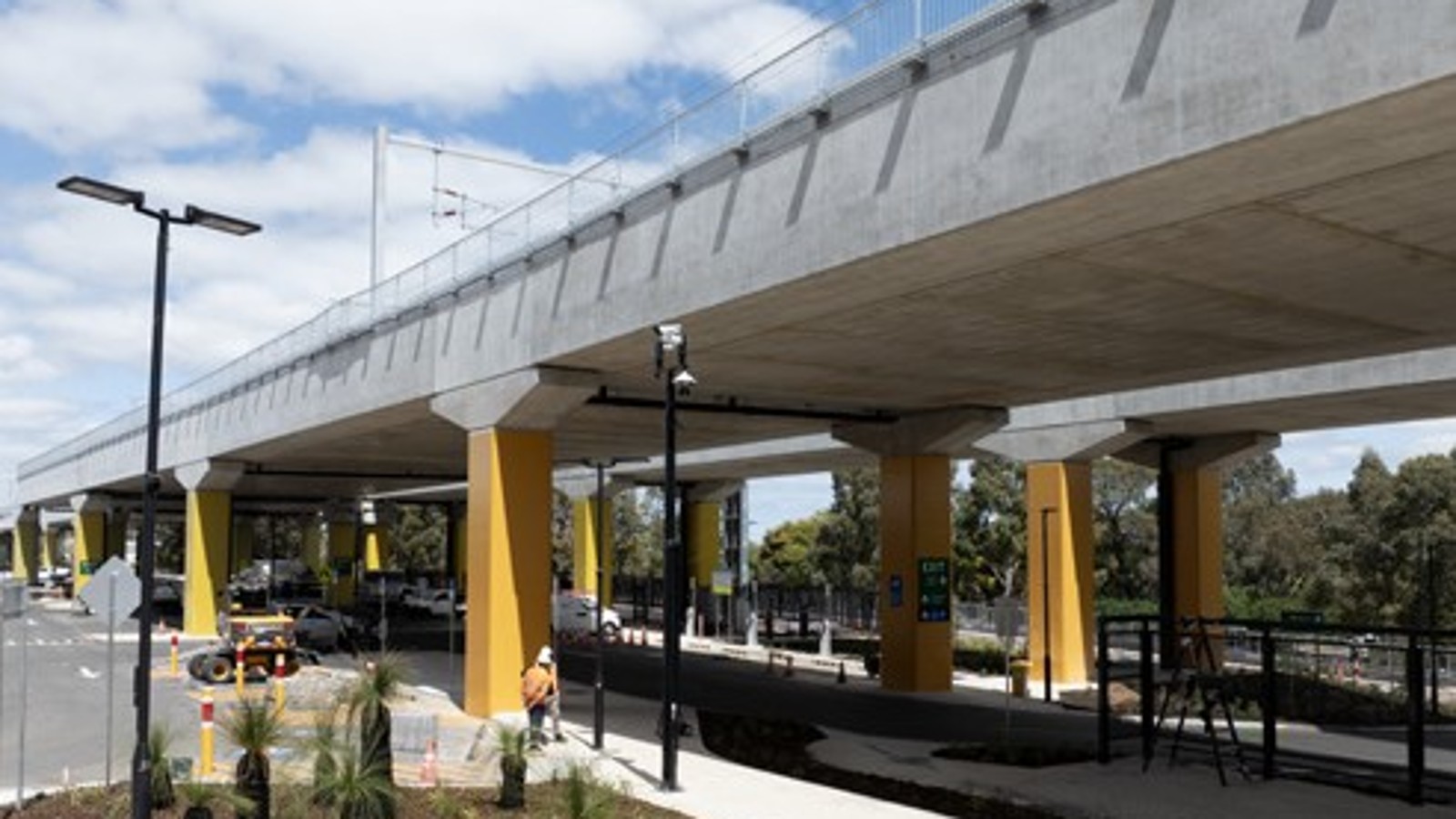 Metronet (© Michael Curwood) Metronet (© Michael Curwood)