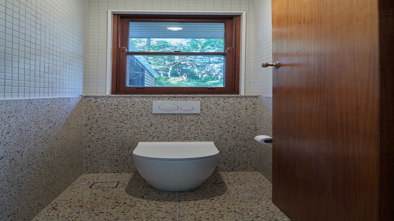 Wahroonga Bathroom (© Adam Powell) Wahroonga Bathroom (© Adam Powell)