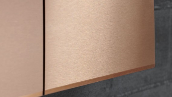 Stainless steel Sigma70 in red gold (© Geberit) Stainless steel Sigma70 in red gold (© Geberit)