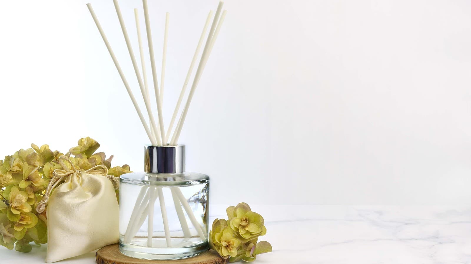 Scent sticks in a jar that provide a pleasant room fragrance Scent sticks in a jar that provide a pleasant room fragrance